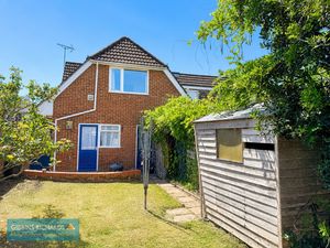 Annexe garden- click for photo gallery